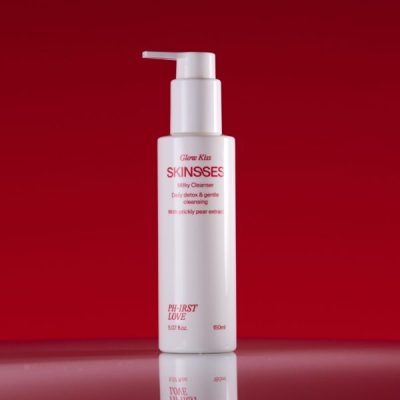 Skinsses Ph-irst Love Milky Cleanser